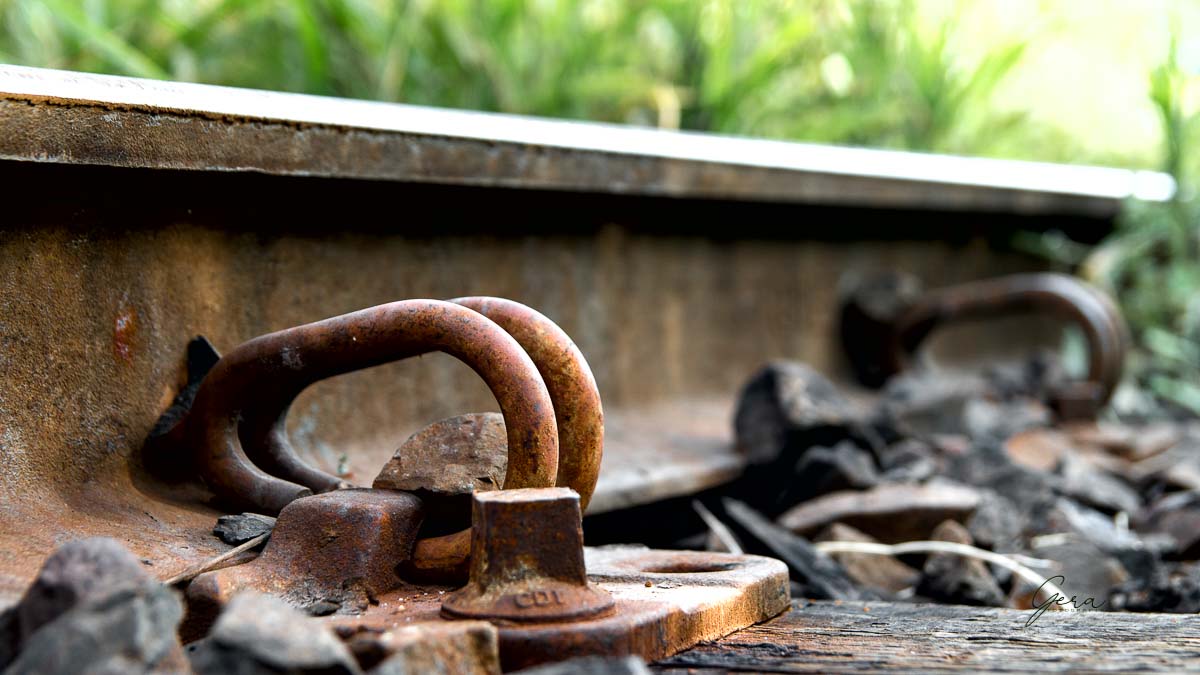 Gera Fotografia-Andando por aí-Estrada Férrea